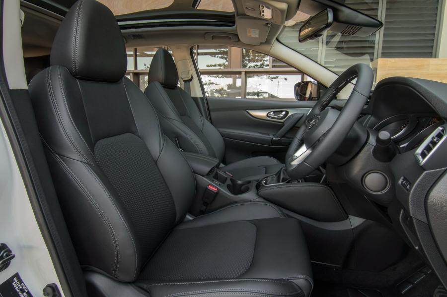 Интерьер Nissan Qashqai N-Tec 2017 года  (AU) (фото 25 из 37)